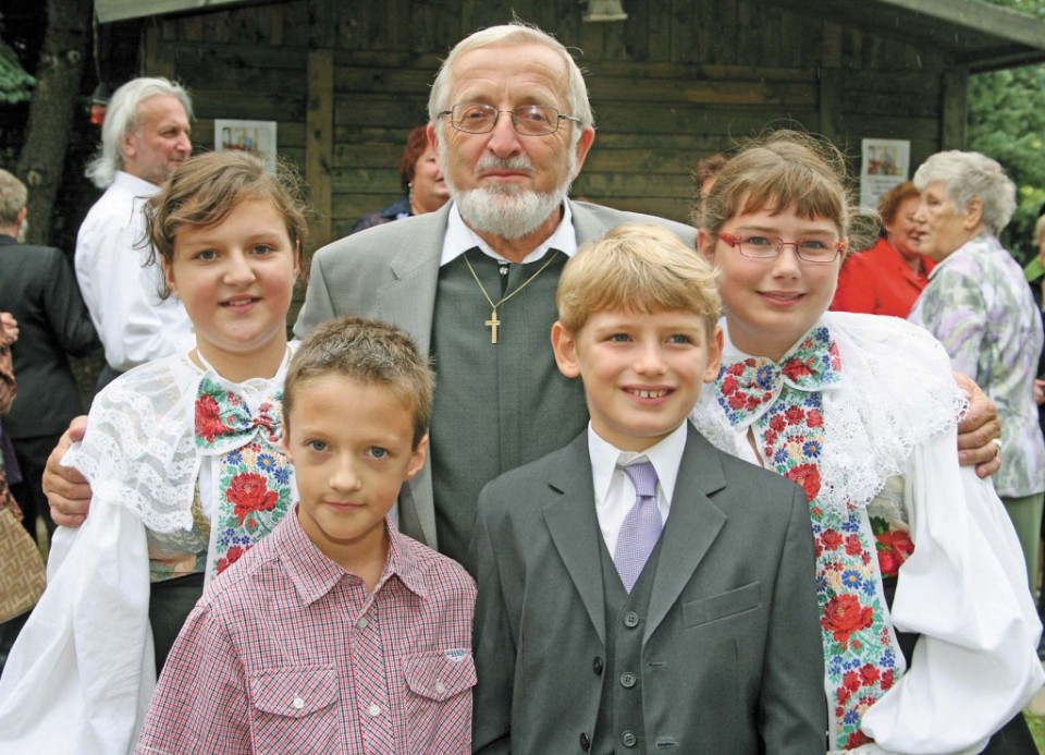 Farnik Branko Kornfeind s pandrofskom dicom (foto: hanzi korlath)